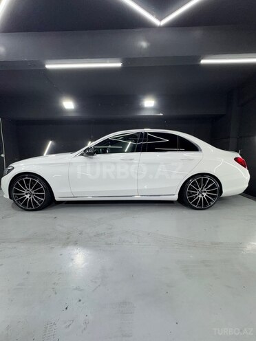 Mercedes C 300-8