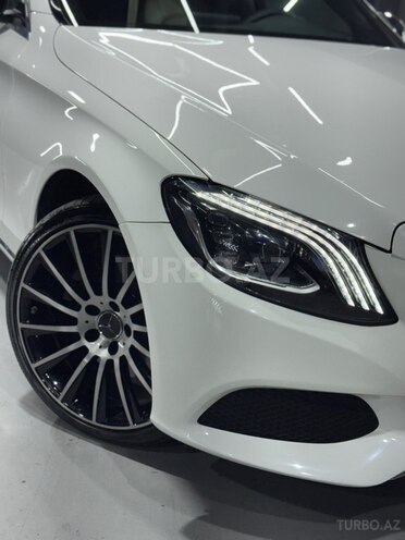 Mercedes C 300-2