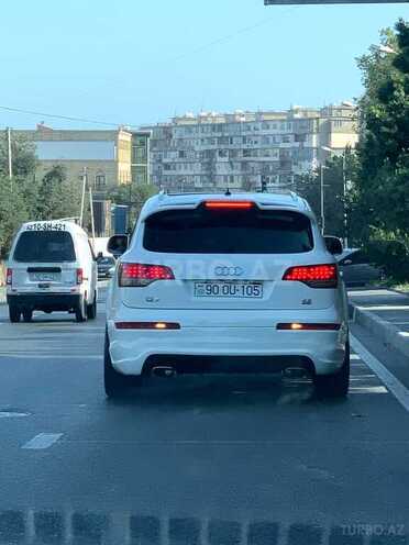 Audi Q7-2