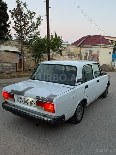 LADA (VAZ) 2107-4
