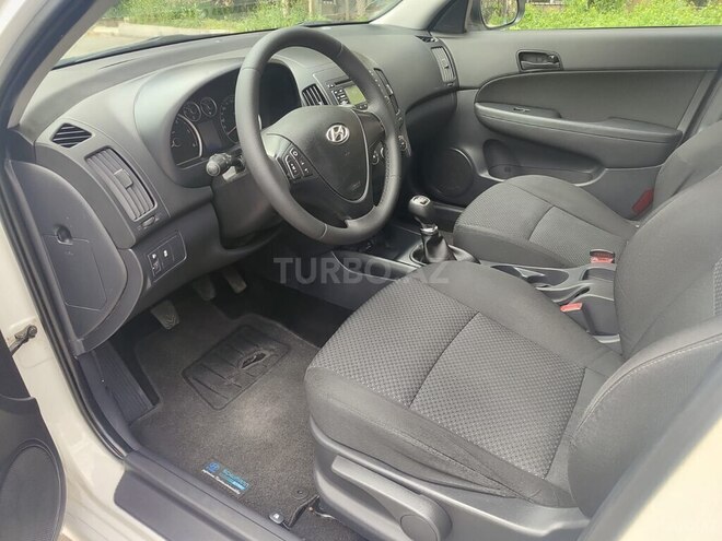 Hyundai i30-12