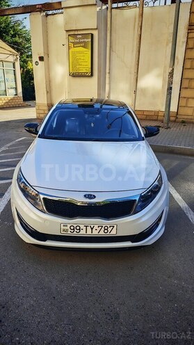 Kia K5-1
