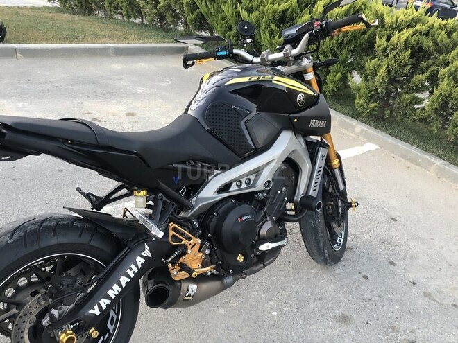 Yamaha MT-09-3
