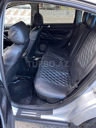Volkswagen Passat-15