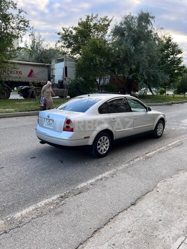 Volkswagen Passat-10