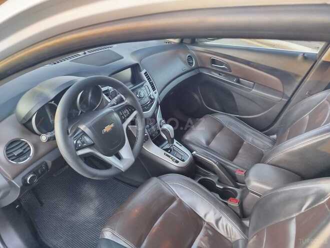 Chevrolet Cruze-8
