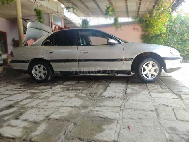 Opel Omega-7
