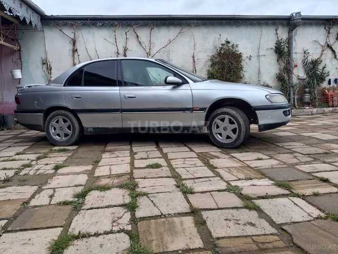 Opel Omega-13