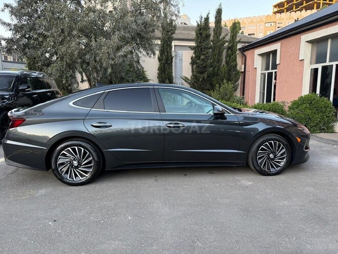 Hyundai Sonata-8