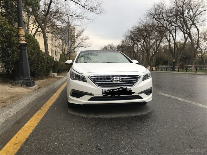 Hyundai Sonata-5