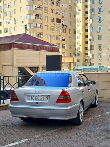 Mercedes C 180-8