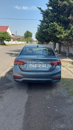 Hyundai Accent-3