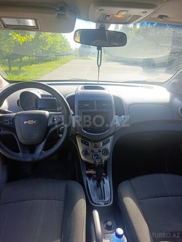Chevrolet Aveo-6