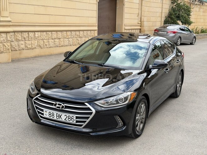 Hyundai Elantra-3