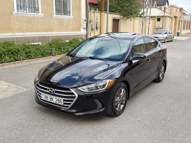 Hyundai Elantra-6