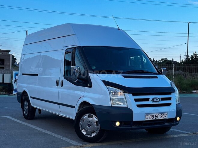 Ford Transit-1