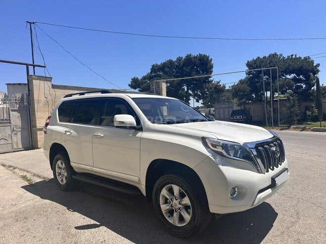 Toyota Land Cruiser Prado-3
