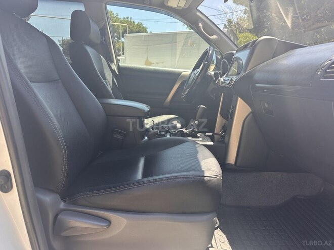 Toyota Land Cruiser Prado-9