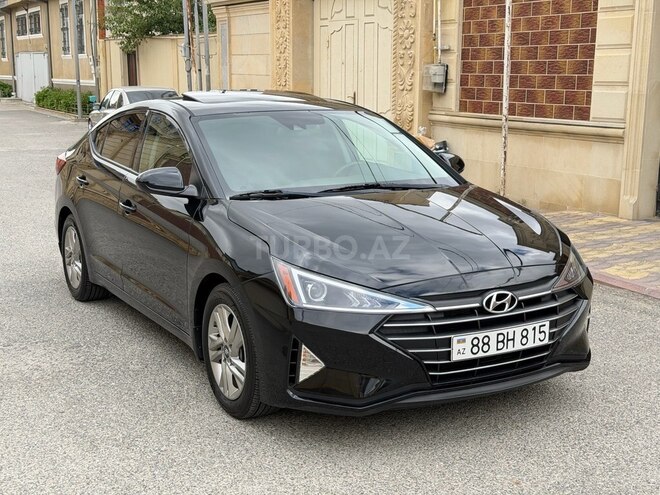 Hyundai Elantra-4