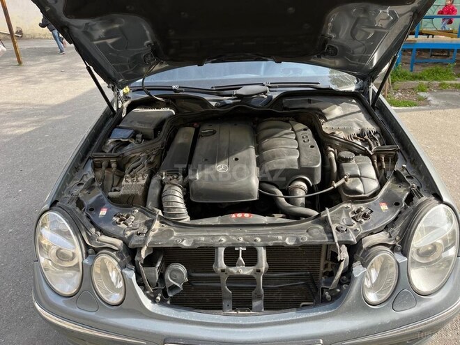 Mercedes E 220-7