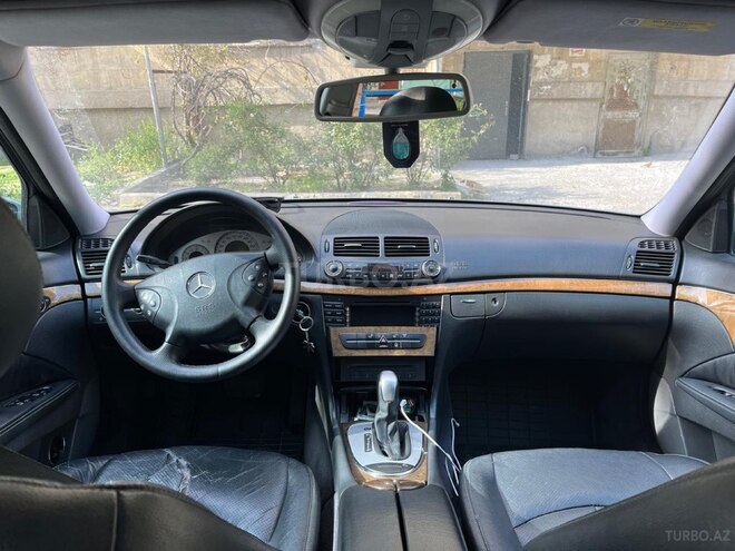 Mercedes E 220-8