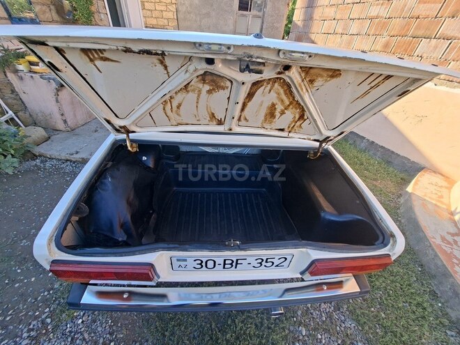 LADA (VAZ) 2107-20