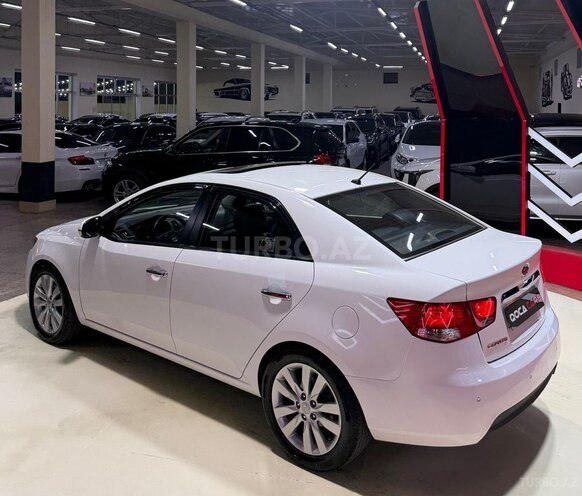 Kia Cerato-8