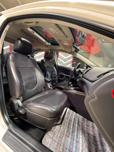 Kia Cerato-16