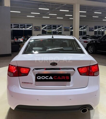Kia Cerato-12