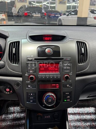 Kia Cerato-21