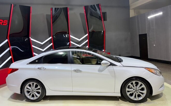 Hyundai Sonata-7