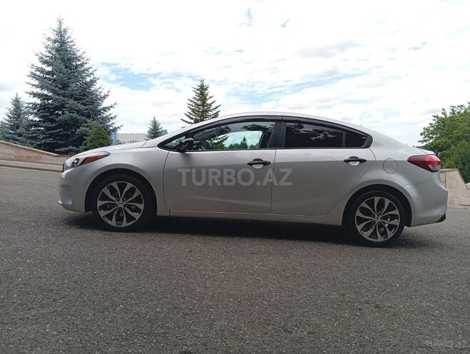 Kia Forte-11