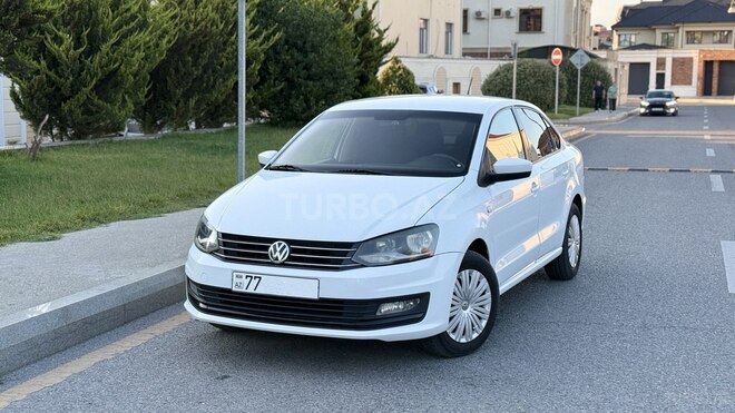 Volkswagen Polo-1