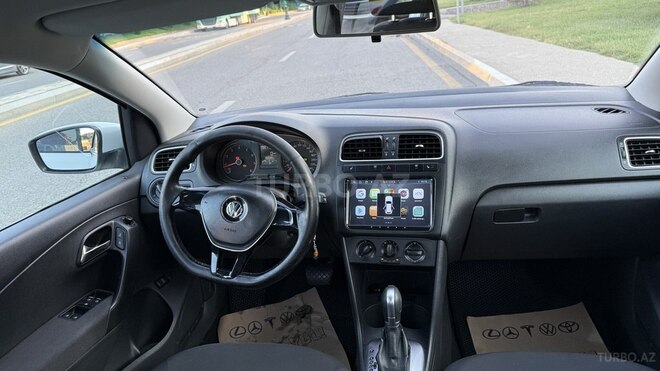 Volkswagen Polo-5