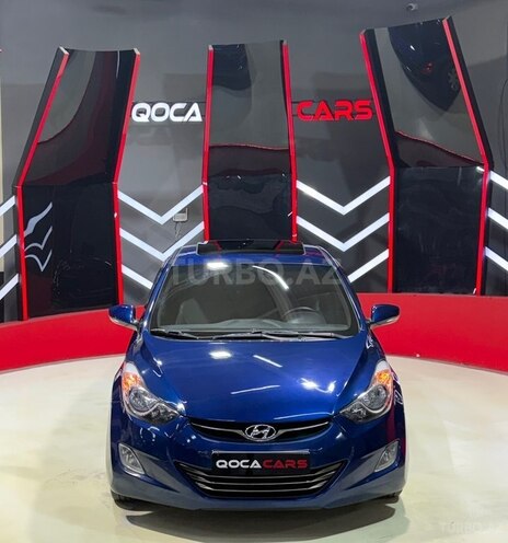 Hyundai Elantra-6