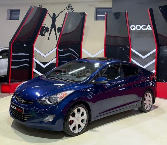 Hyundai Elantra-3