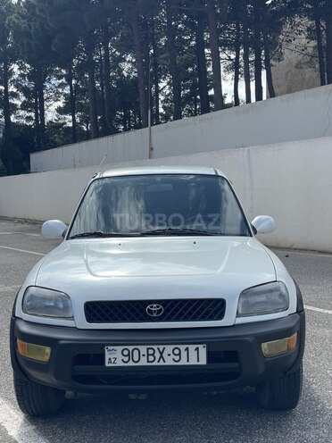 Toyota RAV4-1