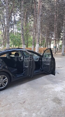 Hyundai Elantra-8