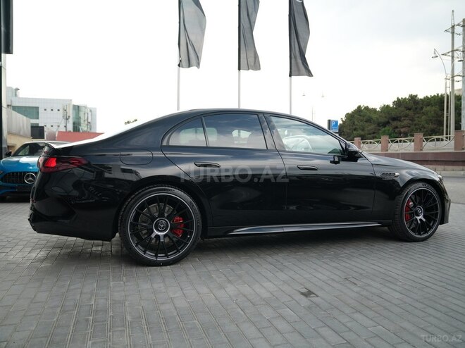 Mercedes E 53 AMG 4MATIC+-10