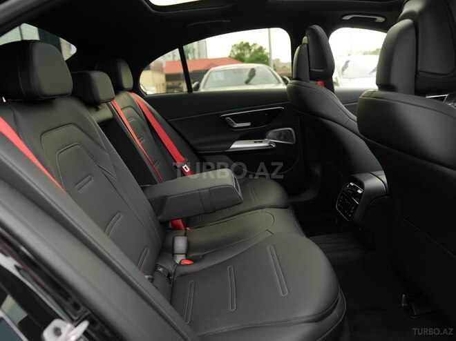 Mercedes E 53 AMG 4MATIC+-18