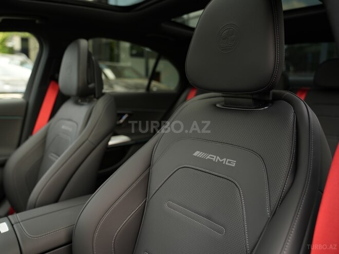Mercedes E 53 AMG 4MATIC+-13