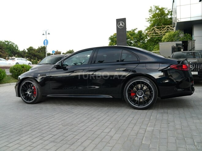 Mercedes E 53 AMG 4MATIC+-6