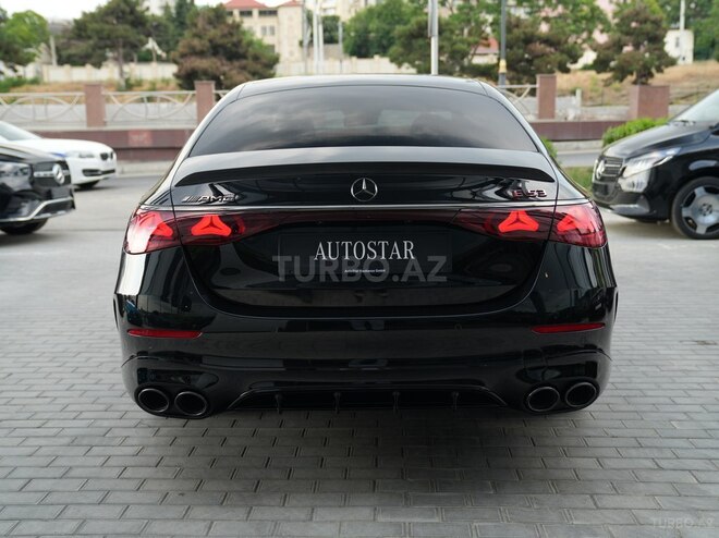 Mercedes E 53 AMG 4MATIC+-7