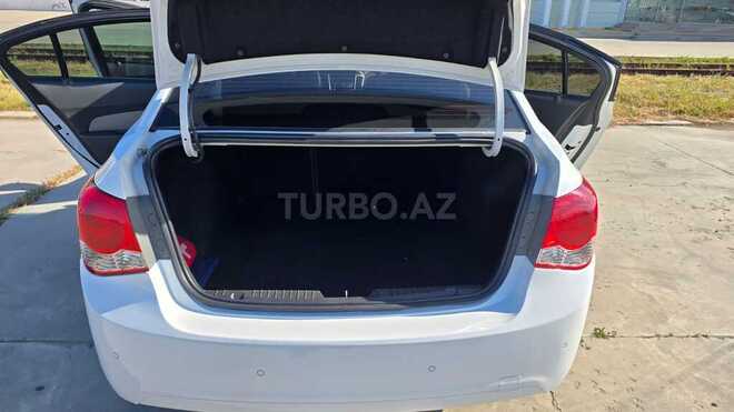 Chevrolet Cruze-10