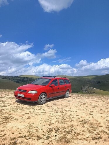 Opel Astra-2