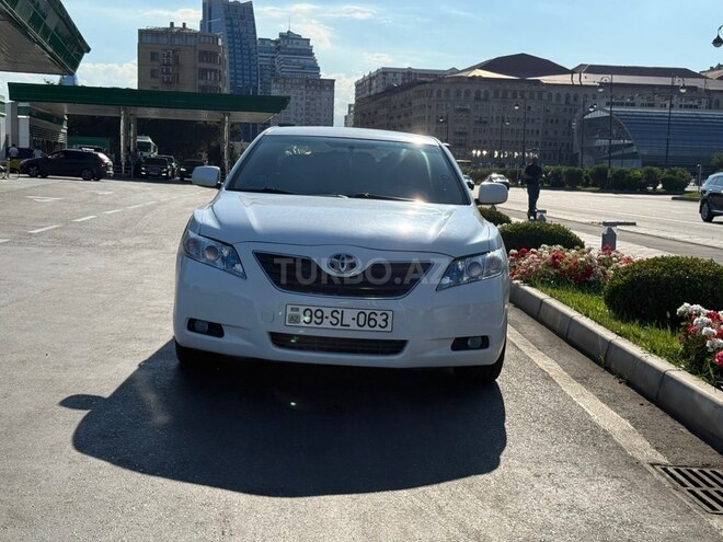 Toyota Camry-1