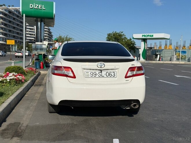 Toyota Camry-2