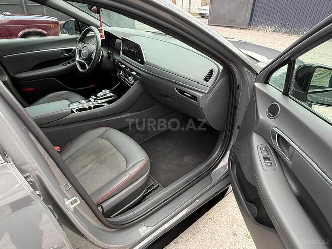 Hyundai Sonata-8