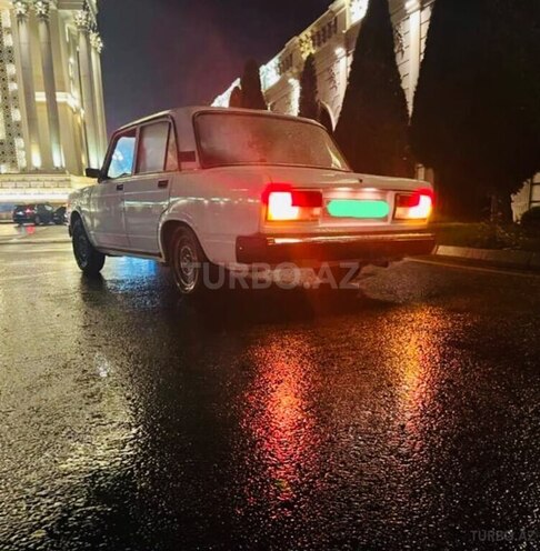 LADA (VAZ) 2107-2