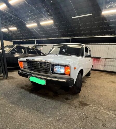 LADA (VAZ) 2107-8